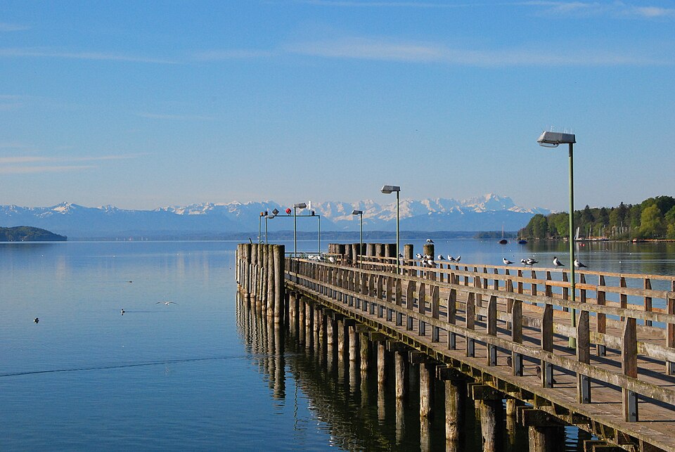 Umzug von Starnberg nach Zypern per Container: Stadtansicht Starnberg – Foto: Boschfoto, CC BY-SA 3.0, via Wikimedia Commons Umzug von Starnberg nach Zypern per Container: Stadtansicht Starnberg
