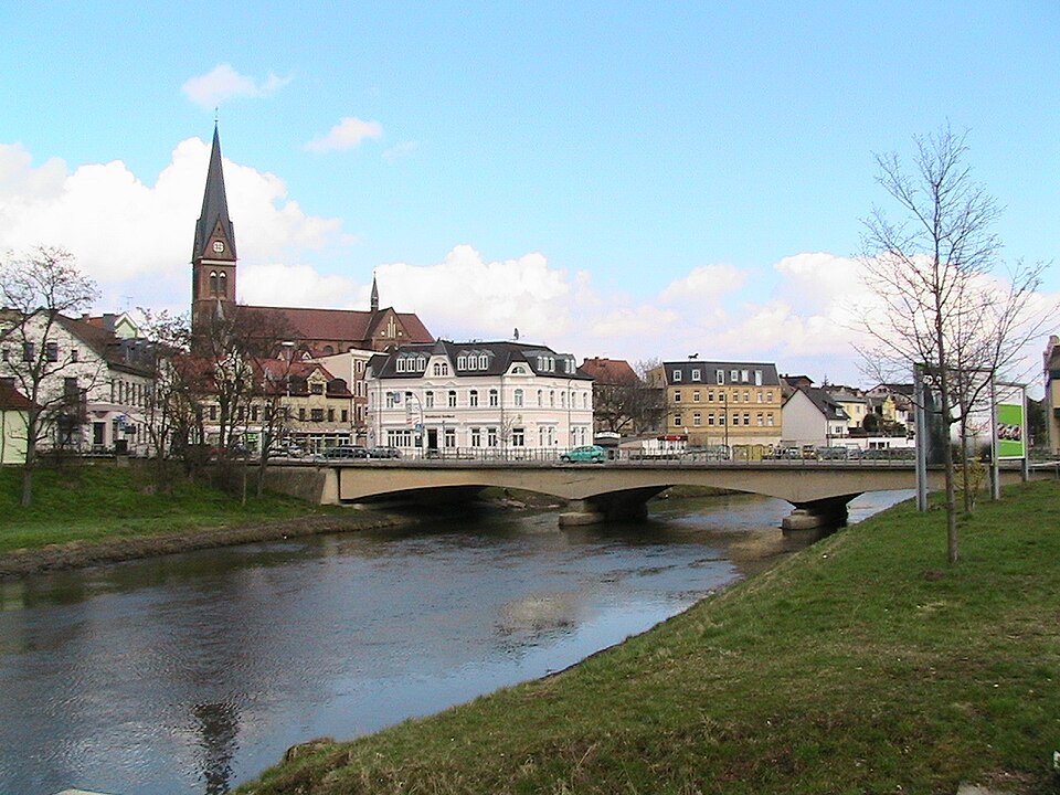 Umzug von Staßfurt nach Zypern per Container: Stassfurt Bodebruecke in Staßfurt – Foto: The original uploader was Wossi1991 at German Wikipedia., CC BY-SA 3.0, via Wikimedia Commons Umzug von Staßfurt nach Zypern per Container: Stassfurt Bodebruecke in Staßfurt