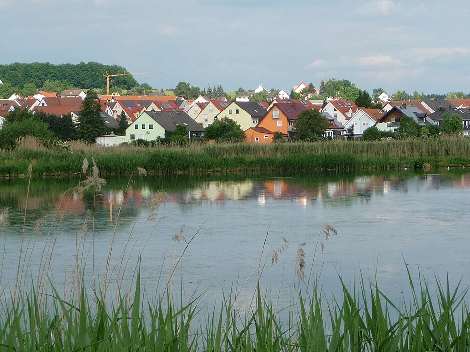 Umzug von Stegaurach nach Zypern per Container: Stadtansicht Stegaurach – Foto: Immanuel Giel, CC BY-SA 3.0, via Wikimedia Commons Umzug von Stegaurach nach Zypern per Container: Stadtansicht Stegaurach