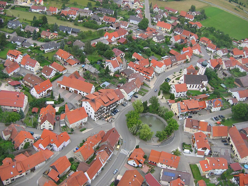 Umzug von Stetten am Kalten Markt nach Zypern per Palette: Frohnstetten aus der Luft in Stetten am Kalten Markt