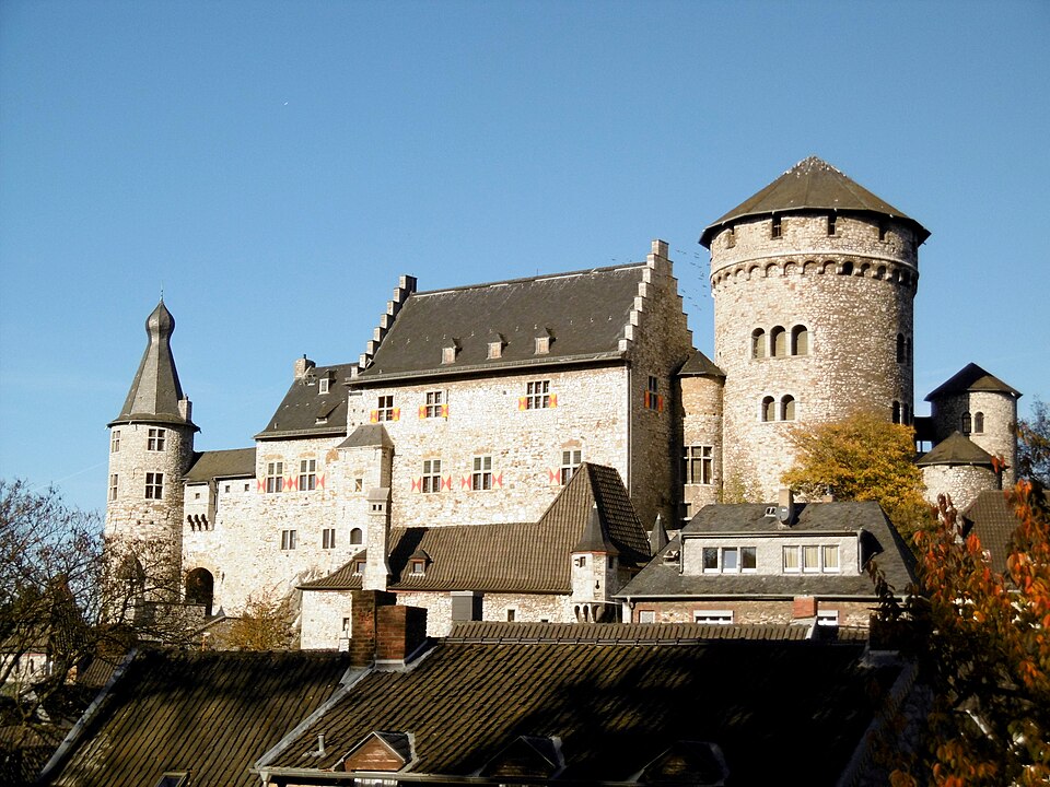 Umzug von Stolberg (Rheinland) nach Zypern per Container: Burg Stolberg, Südseite in Stolberg (Rheinland)