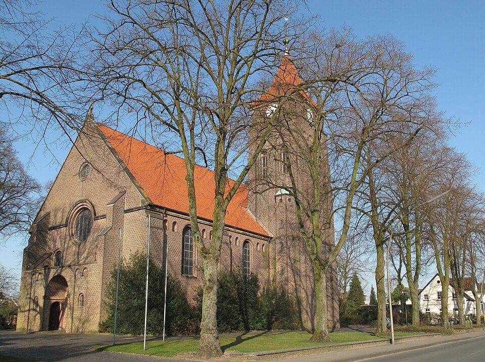 Umzug von Südlohn nach Zypern per Container: Oeding, die Sankt Jakobskirche in Südlohn – Foto: Michielverbeek, CC BY-SA 3.0, via Wikimedia Commons Umzug von Südlohn nach Zypern per Container: Oeding, die Sankt Jakobskirche in Südlohn