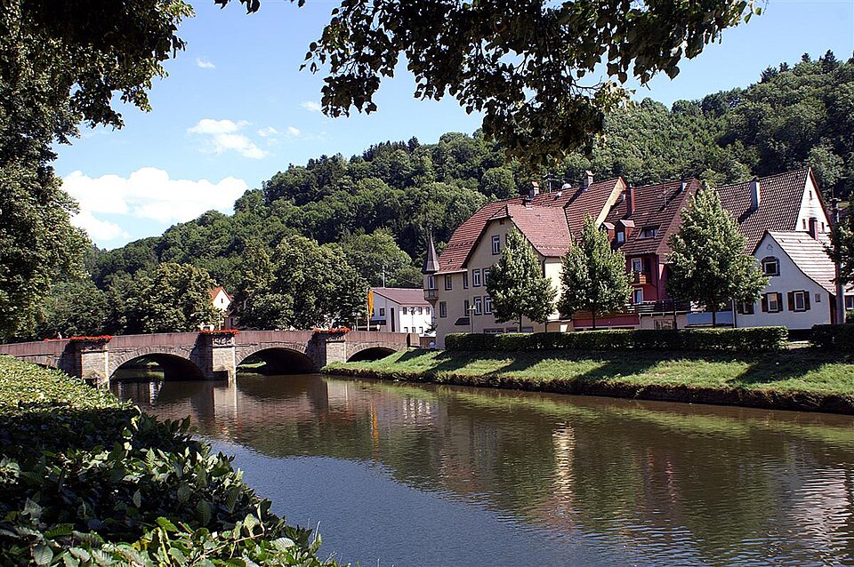 Umzug von Sulz am Neckar nach Zypern per Container: Stadtansicht Sulz am Neckar – Foto: Augenstein, CC BY-SA 3.0, via Wikimedia Commons Umzug von Sulz am Neckar nach Zypern per Container: Stadtansicht Sulz am Neckar
