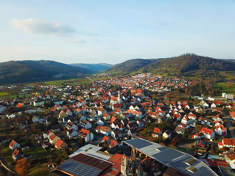 Umzug von Sulzbach an der Murr nach Zypern per Palette: Luftbild Sulzbach in Sulzbach an der Murr