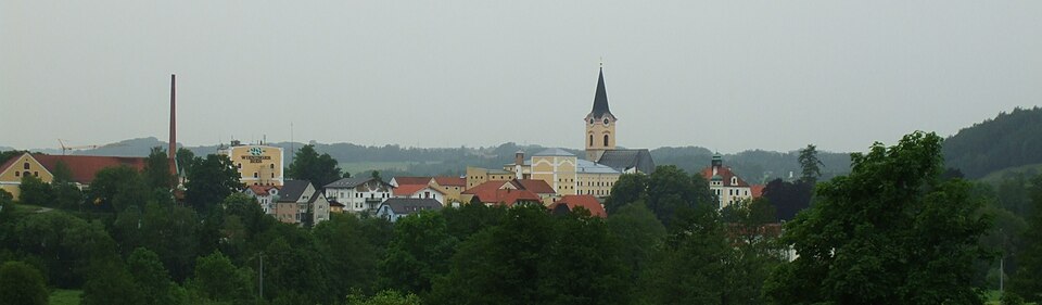 Umzug von Teisendorf nach Zypern per Container: Stadtansicht Teisendorf – Foto: Thomas Then, CC BY 3.0, via Wikimedia Commons Umzug von Teisendorf nach Zypern per Container: Stadtansicht Teisendorf