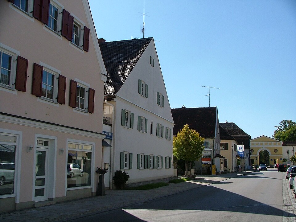 Umzug von Türkheim nach Zypern per Container: Maximilian Phillip Straße in Türkheim – Foto: Richard Mayer, CC BY-SA 3.0, via Wikimedia Commons Umzug von Türkheim nach Zypern per Container: Maximilian Phillip Straße in Türkheim