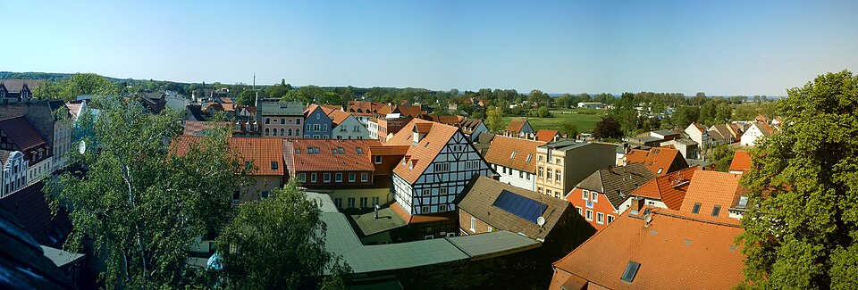 Umzug von Ueckermünde nach Zypern per Container: Panorama Altstadt in Ueckermünde – Foto: Thomas Böhme, CC BY-SA 3.0, via Wikimedia Commons Umzug von Ueckermünde nach Zypern per Container: Panorama Altstadt in Ueckermünde