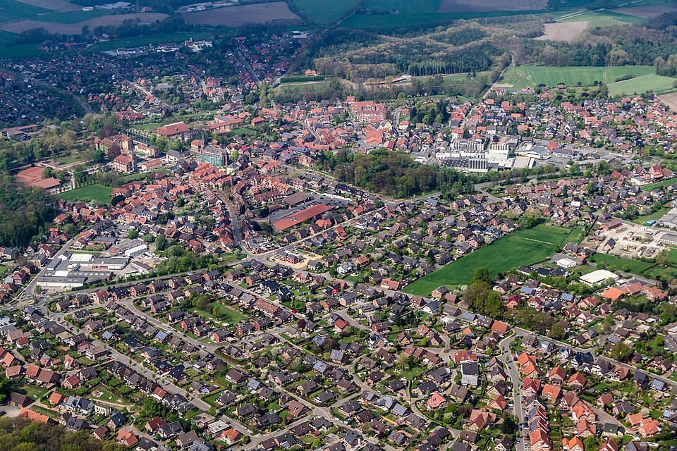 Umzug von Velen nach Zypern per Container: Velen, Ortsansicht – Foto: Dietmar Rabich, CC BY-SA 4.0, via Wikimedia Commons Umzug von Velen nach Zypern per Container: Velen, Ortsansicht