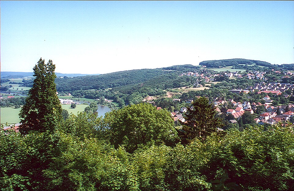 Umzug von Vlotho nach Zypern per Container: Stadtansicht Vlotho – Foto: Gerd Kortemeyer aka Korte, CC BY-SA 3.0, via Wikimedia Commons Umzug von Vlotho nach Zypern per Container: Stadtansicht Vlotho