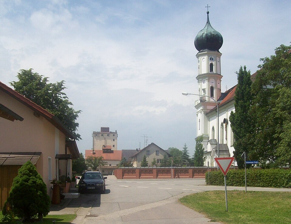 Umzug von Wallersdorf nach Zypern per Palette: Altenbuch Wallersdorf