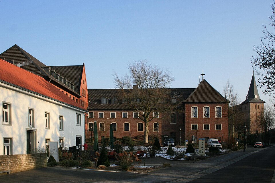 Umzug von Wegberg nach Zypern per Palette: Wegberger Mühle