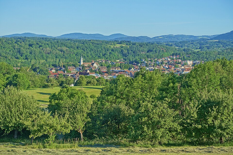 Umzug von Wehr nach Zypern per Container: Wehr (Baden) Blick auf – Foto: PantaRhei, CC BY-SA 4.0, via Wikimedia Commons Umzug von Wehr nach Zypern per Container: Wehr (Baden) Blick auf
