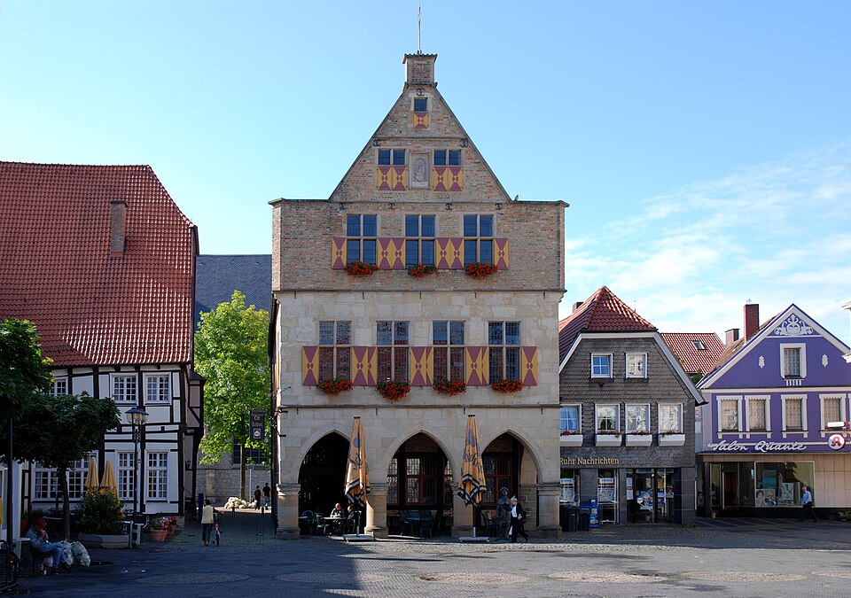Umzug von Werne nach Zypern per Container: Werne-Altes-Rathaus-DSC – Foto: Mbdortmund, CC BY-SA 3.0, via Wikimedia Commons Umzug von Werne nach Zypern per Container: Werne-Altes-Rathaus-DSC