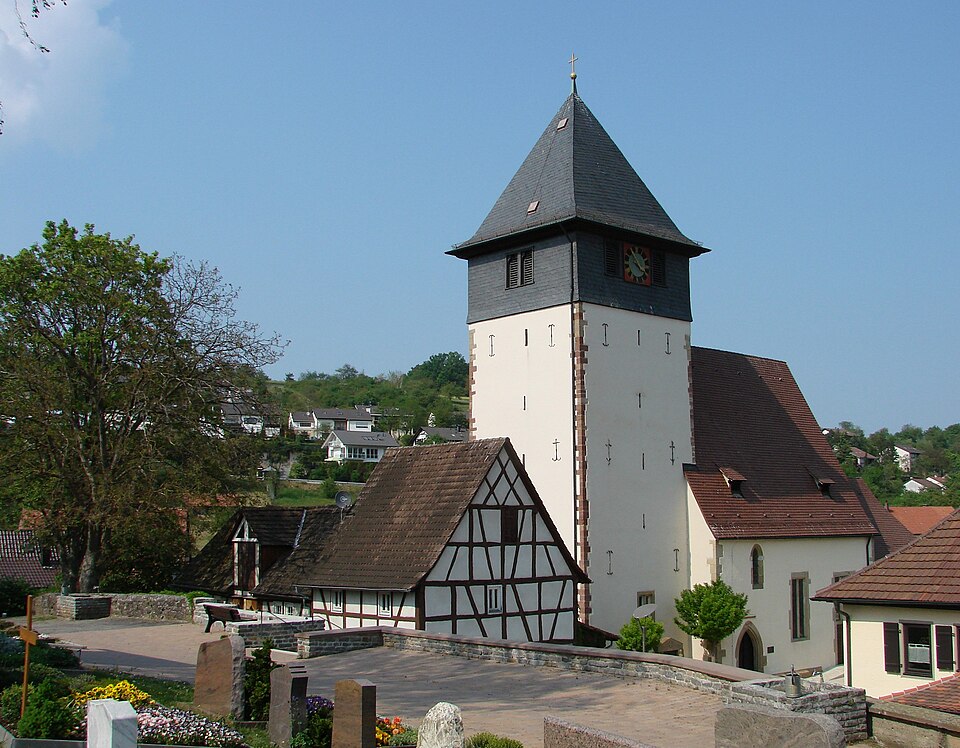 Umzug von Wiernsheim nach Zypern per Container: Stadtansicht Wiernsheim – Foto: Mussklprozz, CC BY-SA 3.0, via Wikimedia Commons Umzug von Wiernsheim nach Zypern per Container: Stadtansicht Wiernsheim