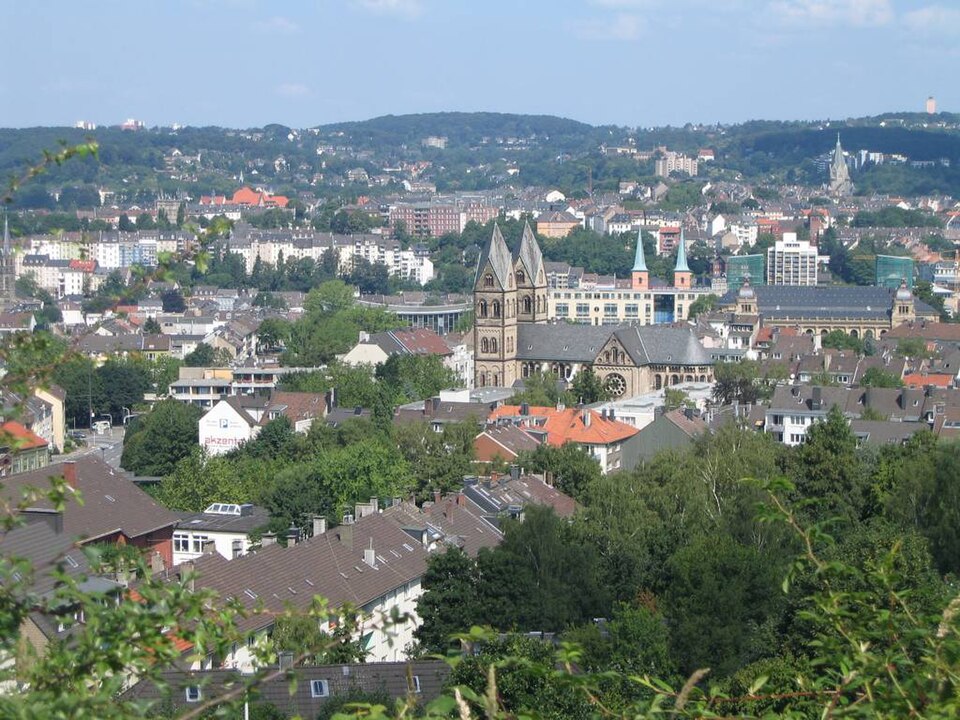 Umzug von Wuppertal nach Zypern per Container: Wuppertal ansicht – Foto: JensD, CC BY-SA 3.0, via Wikimedia Commons Umzug von Wuppertal nach Zypern per Container: Wuppertal ansicht