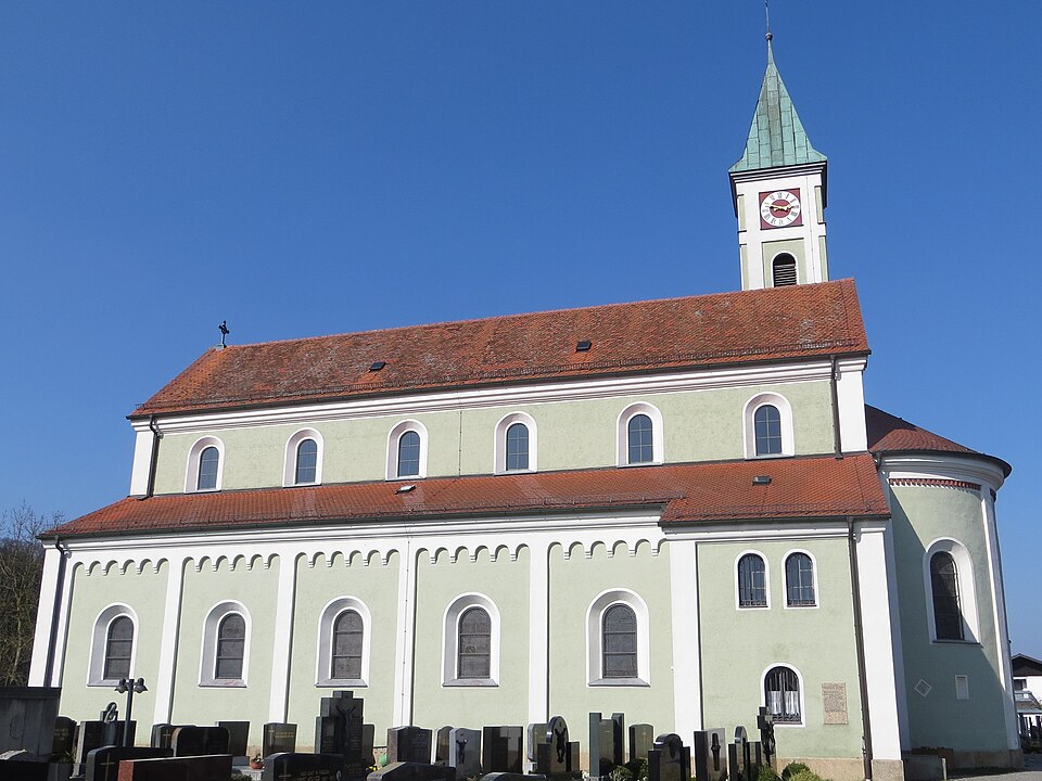 Umzug von Zeitlarn nach Zypern per Container: Zeitlarn St.Bartholomäus – Foto: Gehsport-sepp (Diskussion), CC BY-SA 4.0, via Wikimedia Commons Umzug von Zeitlarn nach Zypern per Container: Zeitlarn St.Bartholomäus