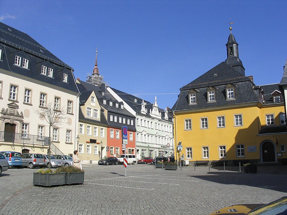 Umzug von Zschopau nach Zypern per Container: Stadtansicht Zschopau – Foto: Hagen Graebner, CC BY-SA 2.5, via Wikimedia Commons Umzug von Zschopau nach Zypern per Container: Stadtansicht Zschopau