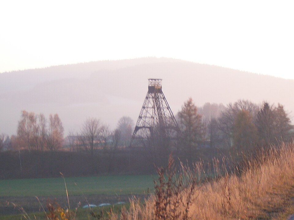 Umzug von Zschorlau nach Zypern per Container: Stadtansicht Zschorlau – Foto: Aagnverglaser, CC BY-SA 3.0, via Wikimedia Commons Umzug von Zschorlau nach Zypern per Container: Stadtansicht Zschorlau